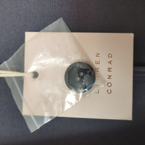 Lauren Conrad NWT Black Blazer with Single Button Closure - Picture 2 of 4